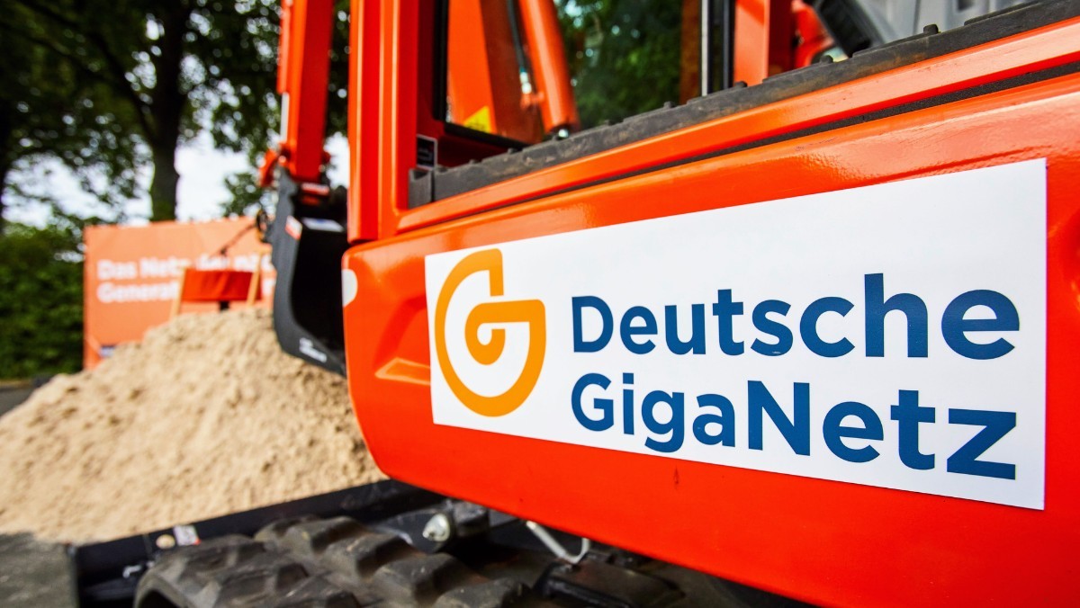 Die Rheinberger Ortsteile Borth, Wallach und Ossenberg auf dem Weg ins Gigabit-Zeitalter: Deutsche GigaNetz baut Glasfasernetz aus 