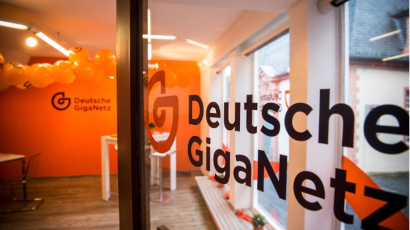 Willkommen bei der Deutschen GigaNetz: Eröffnung des ersten Glasfaser-Shops in der Verbandsgemeinde Ransbach-Baumbach