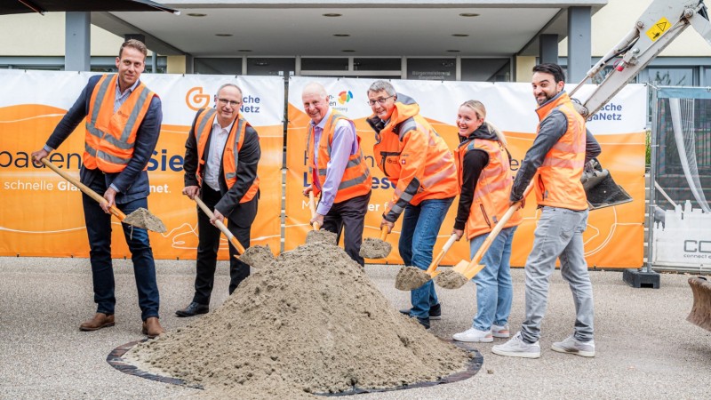 Spatenstich Siegelsbach: Jetzt wird nachhaltiges Glasfaser-Internet gebaut!